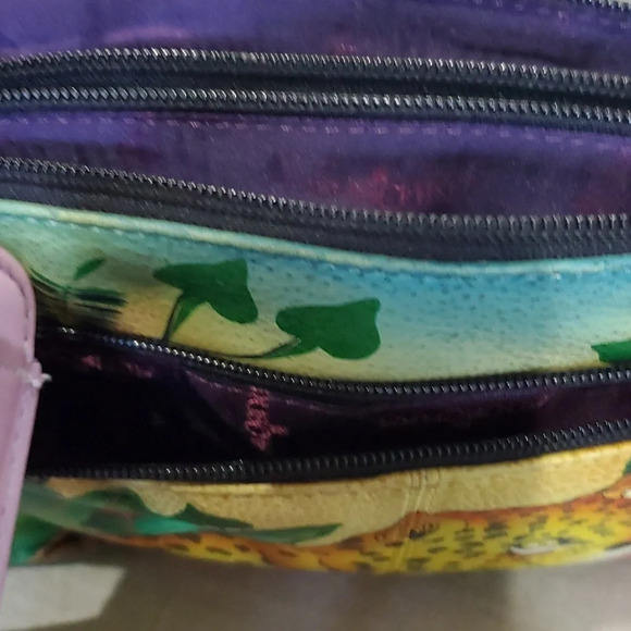 Anuschka Leopard handpainted leather crossbody adjustable 3 pocket bag - Picture 11 of 11